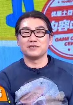 李金炜