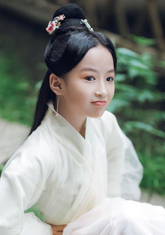 崔靖涵 JINGHAN CUI