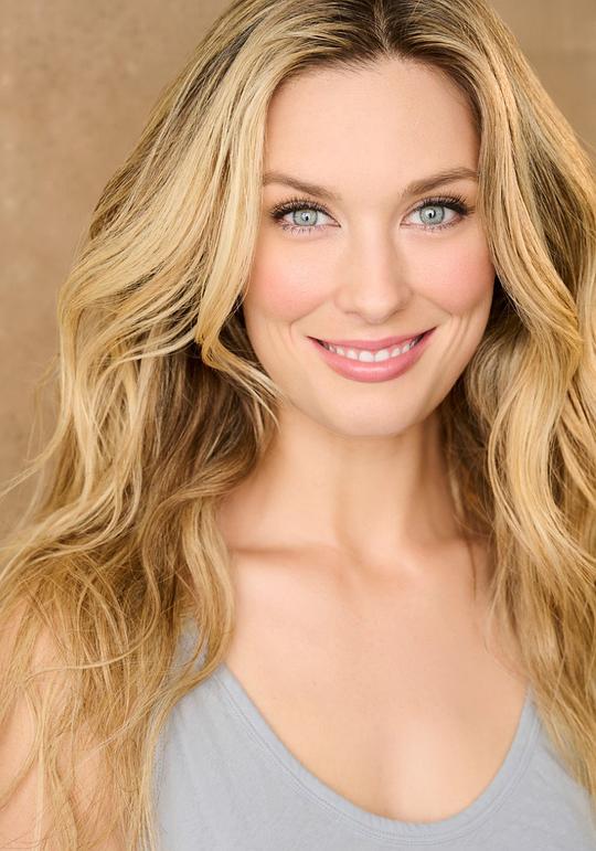 布丽姬·海兰 Briga Heelan