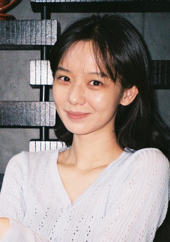 黄婧仪 Jingyi Huang