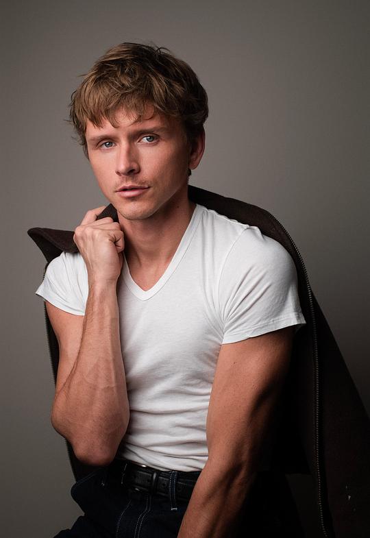 帕特里克·希尔加特 Patrick Hilgart