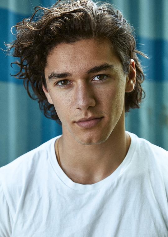 贝尔蒙特·卡梅利 Belmont Cameli