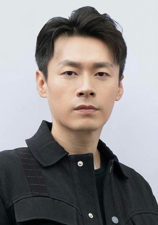 于清斌 Qingbin Yu