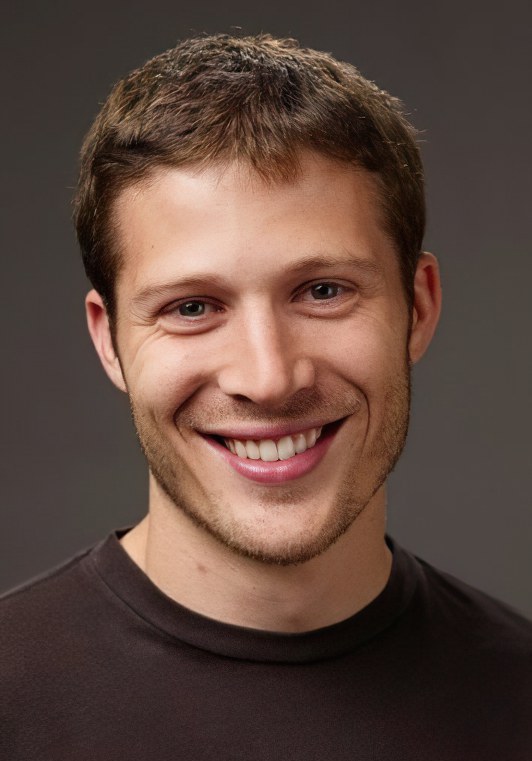 扎克·吉尔福德 Zach Gilford
