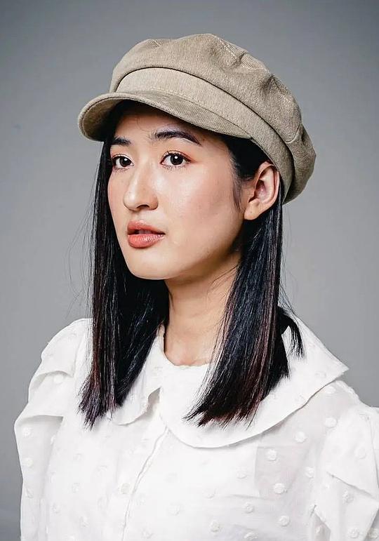 甘莫内·仁希 Kamolned Ruengsri