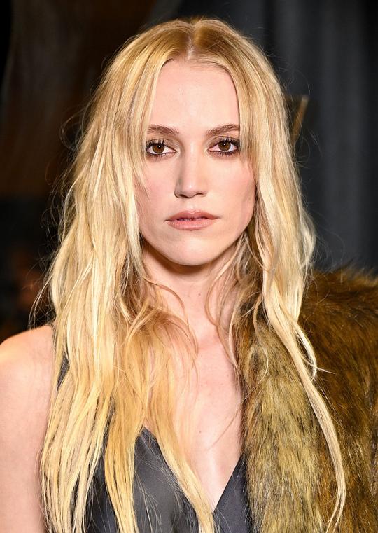 麦卡·梦露 Maika Monroe