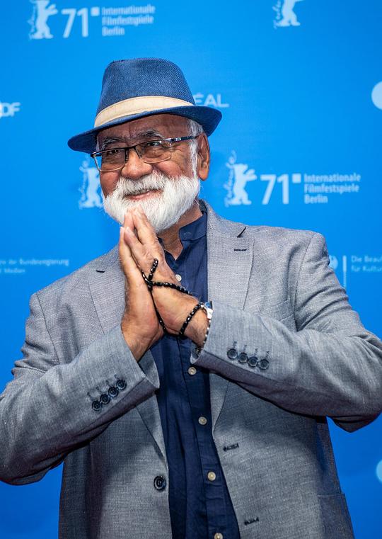Gholamreza Moosavi Gholamreza Moosavi