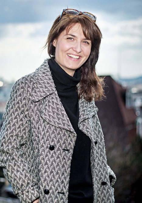 埃娃·扎别日斯基 Éva Zabezsinszkij