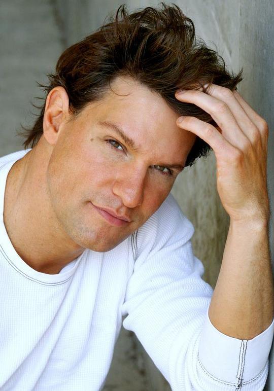 迪伦·沃克斯 Dylan Vox