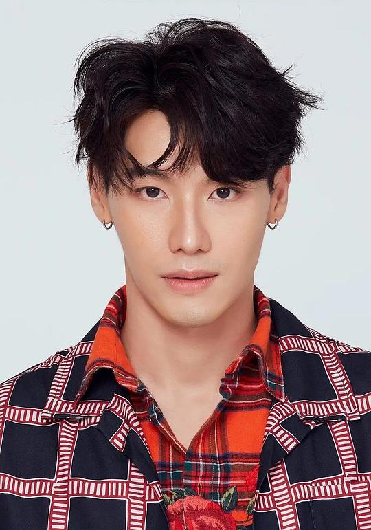 苏帕功·斯里坡通  Suphakorn Sriphothong