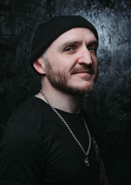 雷伊·吉尔 Leigh Gill