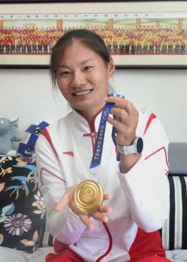 吕扬 Yang Lu