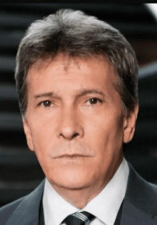 胡安·费拉拉 Juan Ferrara