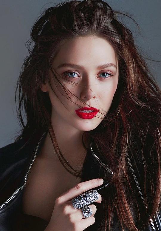 伊丽莎白·奥尔森 Elizabeth Olsen