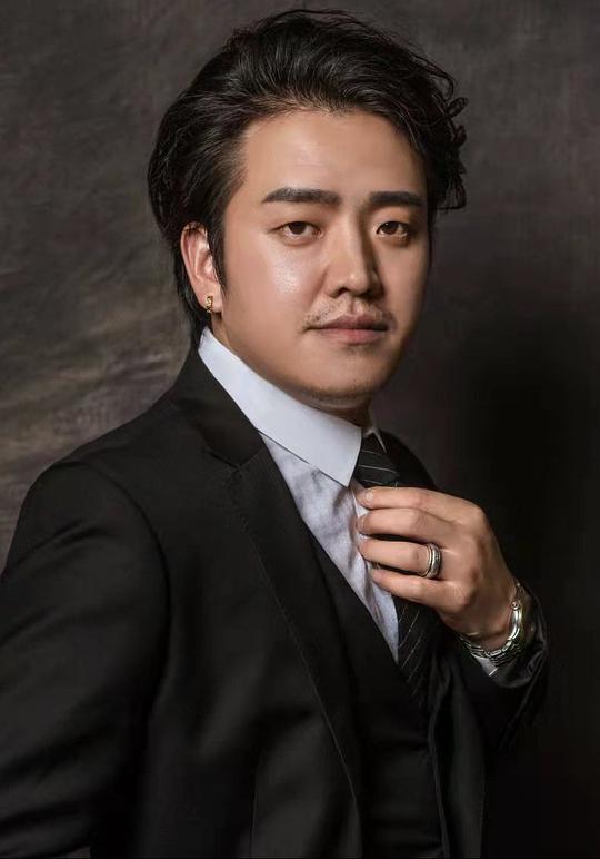 张嘉予 Steven Cheung