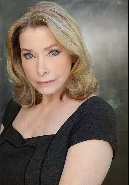 琳恩·劳里 Lynn Lowry