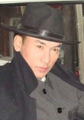 曾亿伟 Yiwei Zeng