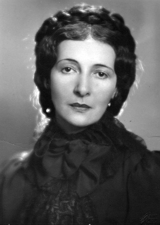 西莉亚·罗斯基 Celia Lovsky