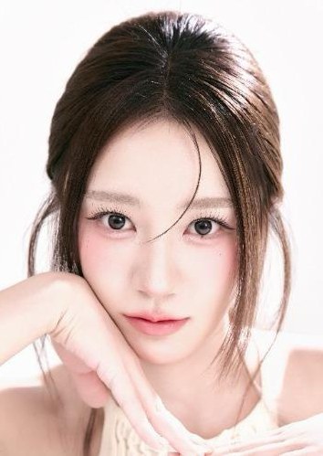 何怡婷 YiTing He