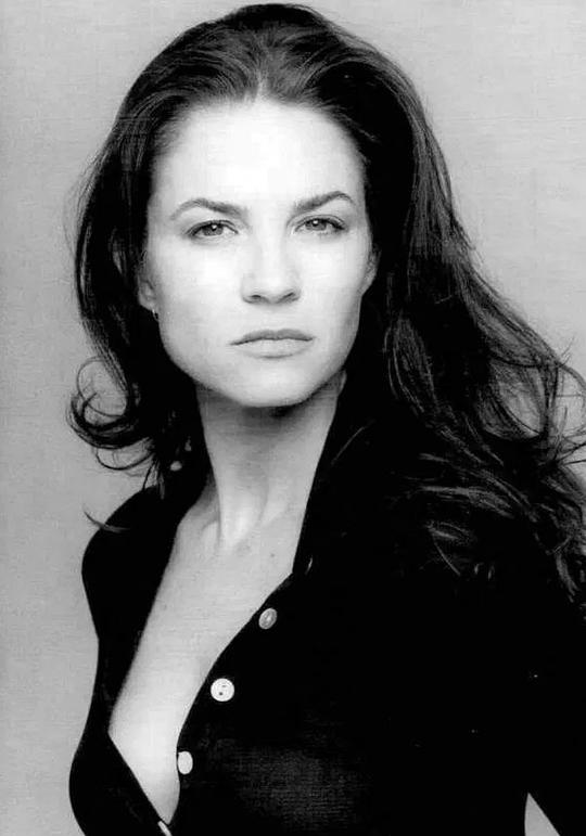 Elizabeth Barondes Elizabeth Barondes