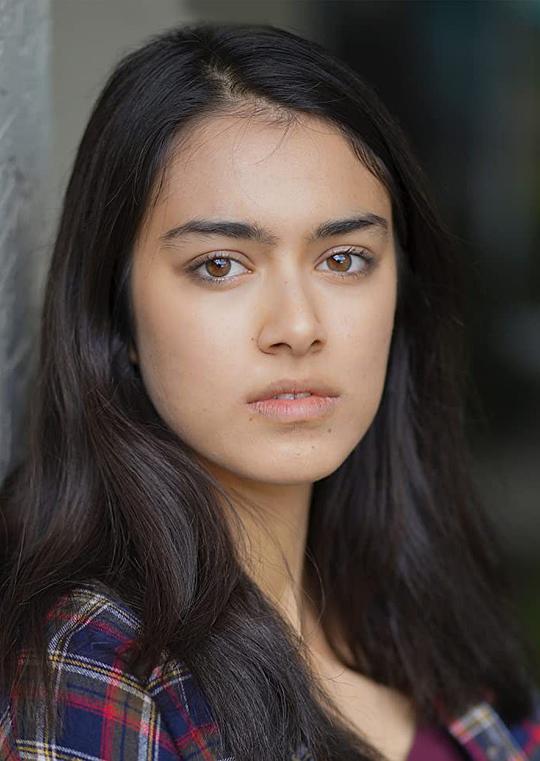 莎拉·伍尔夫凯德 Sara Wolfkind