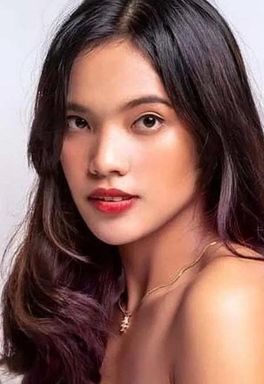 艾拉·萨尔瓦多 Ayra Salvador