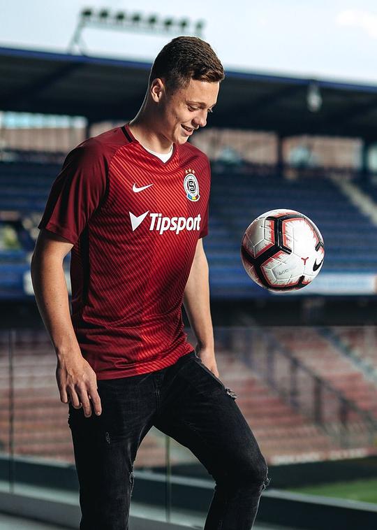 拉吉斯拉夫·克雷伊奇 Ladislav Krejci