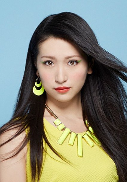 横山琉璃香 Yokoyama Rurika