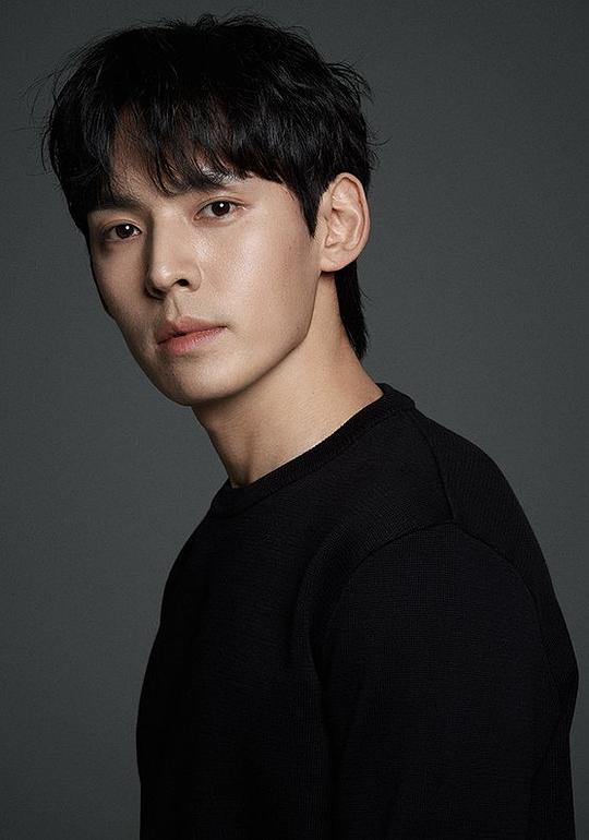 姜亨硕 Kang Hyung Suk