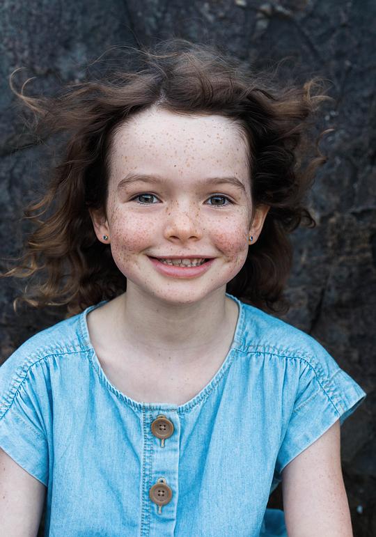 莉莉·拉托瑞 Lily LaTorre