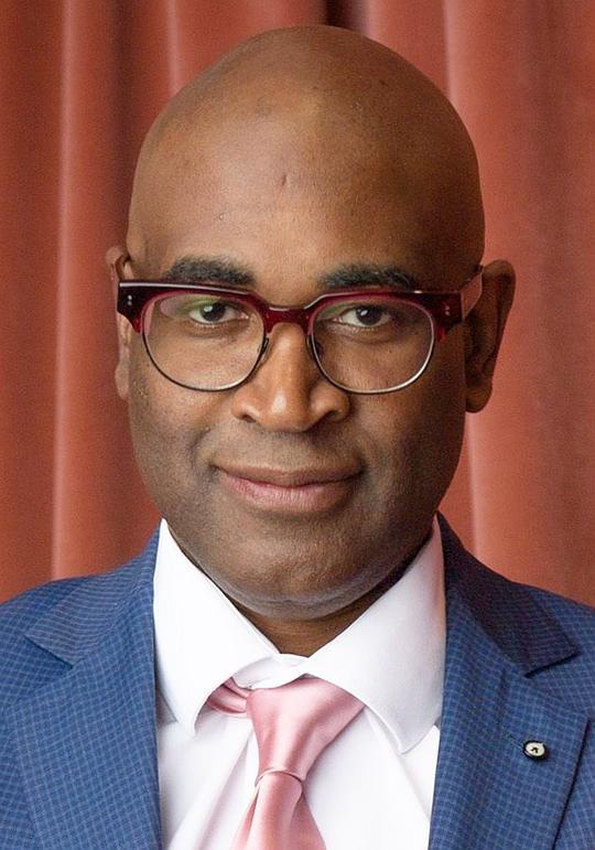 萨兹·萨瑟兰 Sudz Sutherland