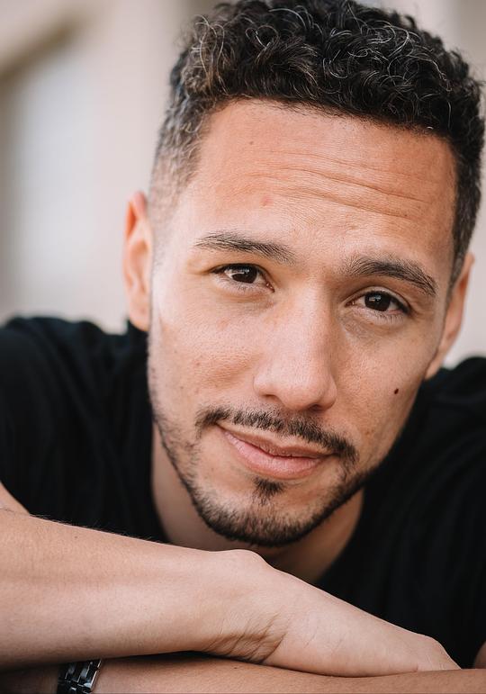 塔索斯·埃尔南德斯 Tasos Hernandez