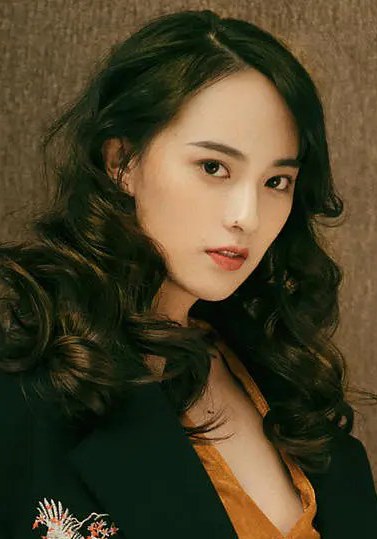 张雅梦 Yameng Zhang