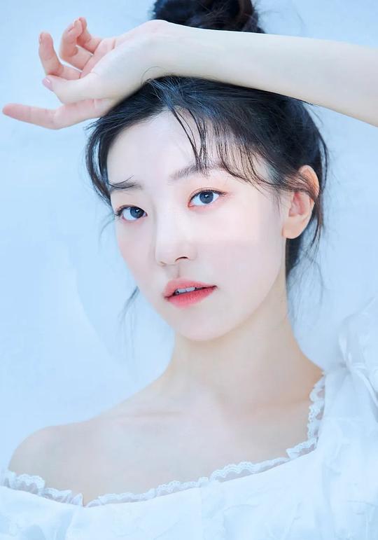 池受玟 Su-min Ji