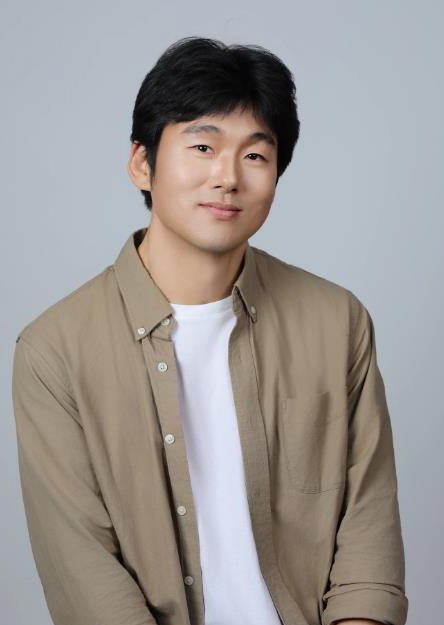 严东南 Dongnan Yan