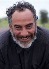 卡奥·吉马良斯 Cao Guimarães