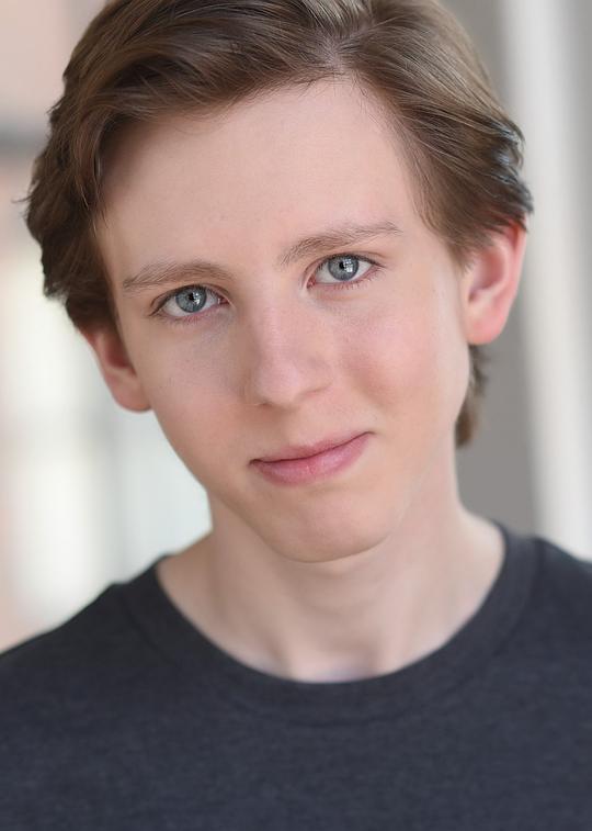 罗根·莱利·布鲁纳 Logan Riley Bruner