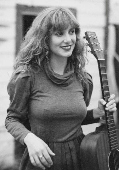 伊万杰琳·巴罗斯 Evangeline Barrosse
