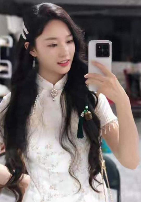 邹一宁  邹一宁