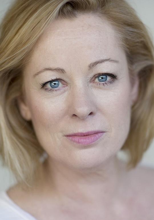 加布里埃尔·格莱斯特 Gabrielle Glaister