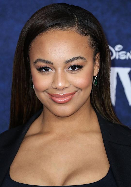 尼娅·索士 Nia Sioux