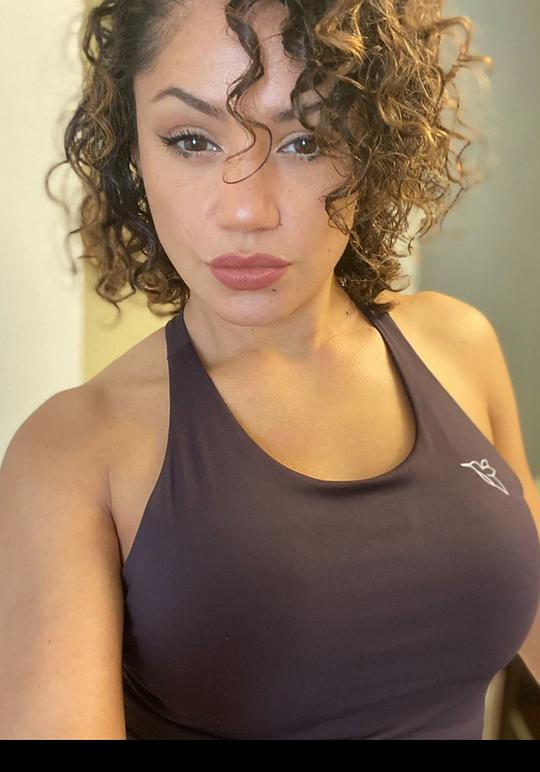 珀尔·冈萨雷斯 Pearl Gonzalez