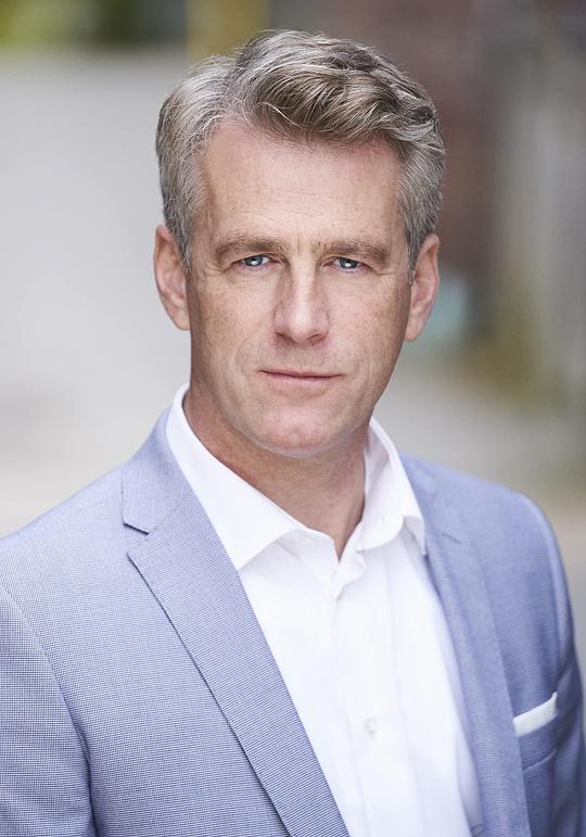 罗伯特·梅内尔 Robert Meynell