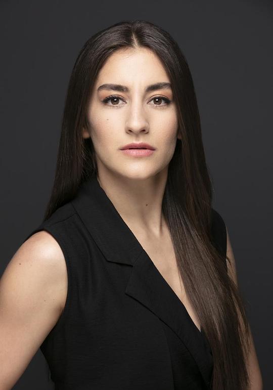 纳兹·哥克坦 Naz Göktan