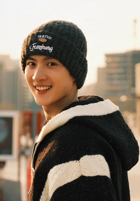 秦天宇 Tianyu Qin
