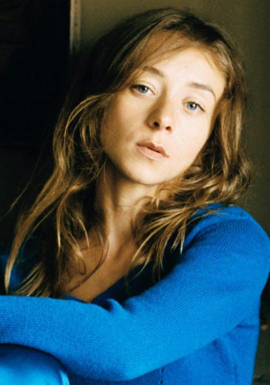 西尔维·泰斯蒂 Sylvie Testud