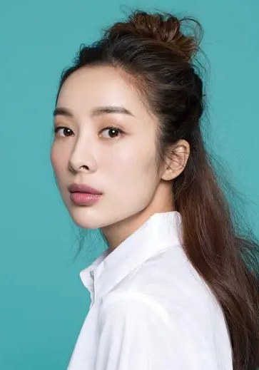 童苡萱 Yixuan Tong