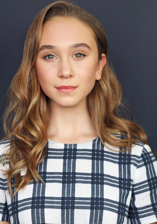 艾玛·马洛夫 Emma Malouff