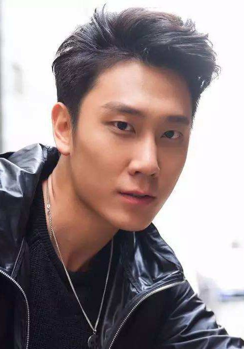 王蕴凡 Yunfan Wang