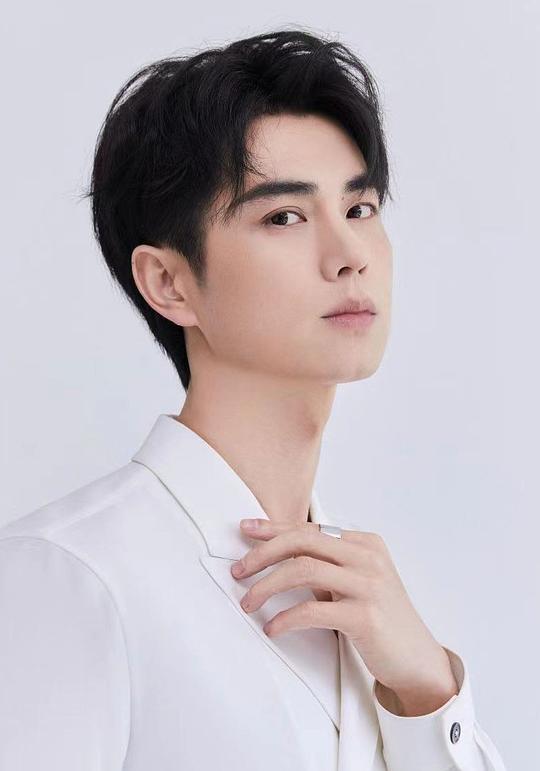 王彦鑫 Yanxin Wang